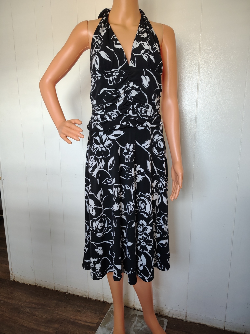 White House Black Market Black & White Floral Halter Dress